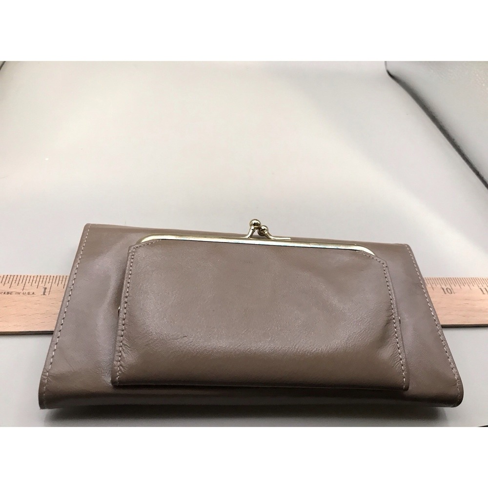 Buxton Lamb skin Trifold Wallet 4" X 7" Excellent Condition So Soft